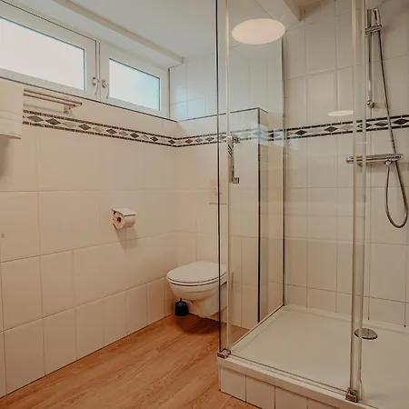 Feriehus Houseboat With Dishwasher, Close To Amsterdam *