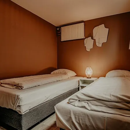 Houseboat In Netherlands With Private Dock בית נופש *