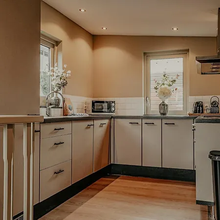 Houseboat In Netherlands With Private Dock בית נופש Uitgeest