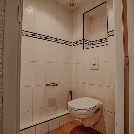 Houseboat In Netherlands With Private Dock 度假居 *