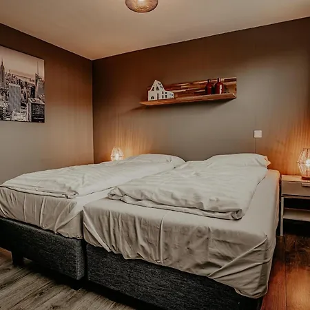 Houseboat In Netherlands With Private Dock 度假居 Uitgeest